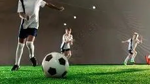 库里精准撤步弧顶挑战防守远投三分